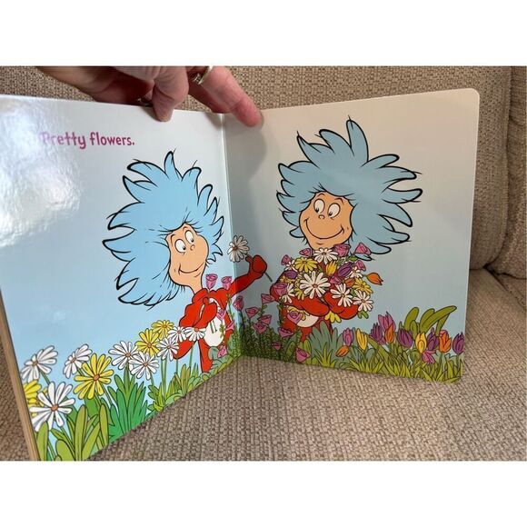 Dr. Seuss’s Spring Things Board Book NEW - Picture 7 of 9
